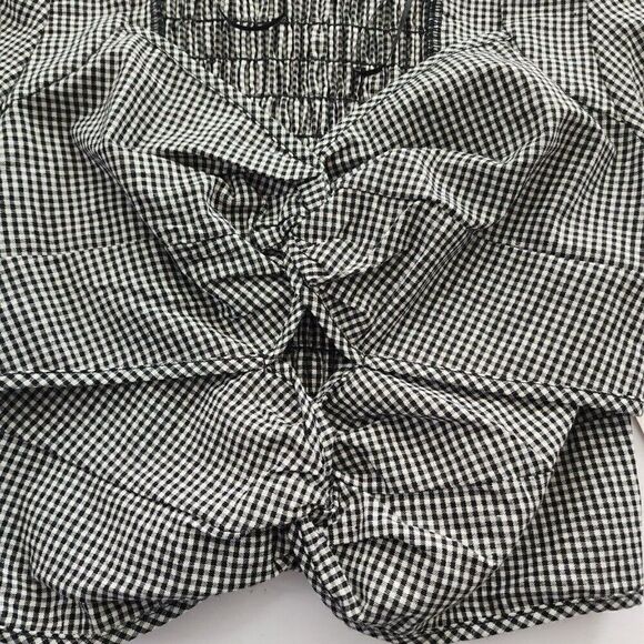 URBAN ROMANTICS Women's L Blk White Gingham Cut Out Front Crop Top Smocked Back - Picture 2 of 6
